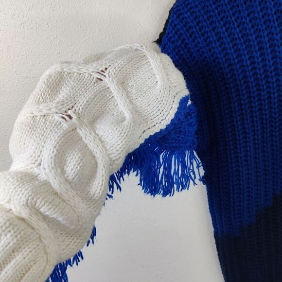Nwt free Generation Sweater Sz S Fringe Sleeve Color Block Blue Black New - Picture 6 of 14